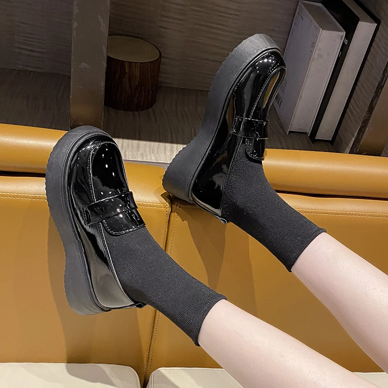 

2022 винтажные кожаные туфли на платформе в английском стиле, туфли-лодочки на среднем каблуке с круглым носком, повседневные студенческие ту...