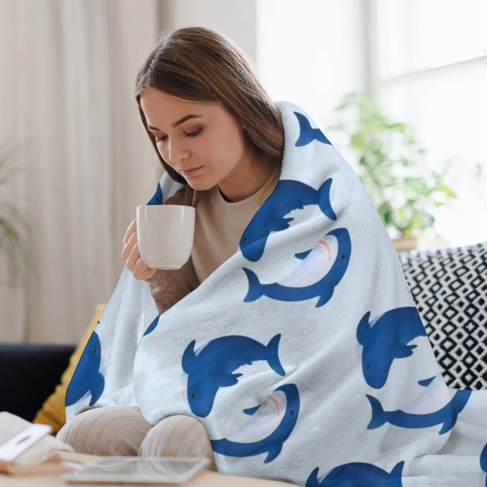 Одеяло с рисунком акулы Brucie &amp Archie Blahaj