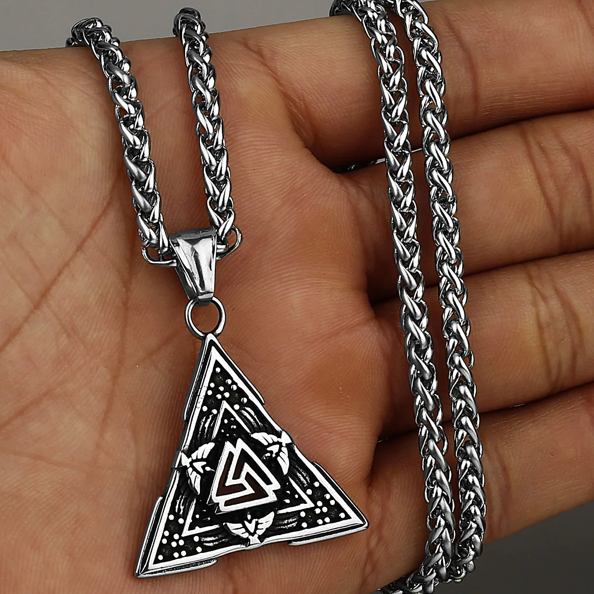 

HNSP 316L Stainless Steel Viking Rune Triangle Pendant Necklace For Men Chain Jewelry Accessory