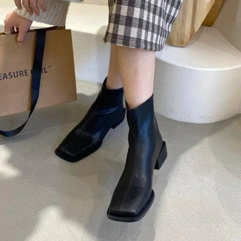 Spring Women's Ankle Boots Women's Low Heel Fashion Zipper Shoes Fall Winter Leather Women's Short Boots Botas Mujer 2023 New