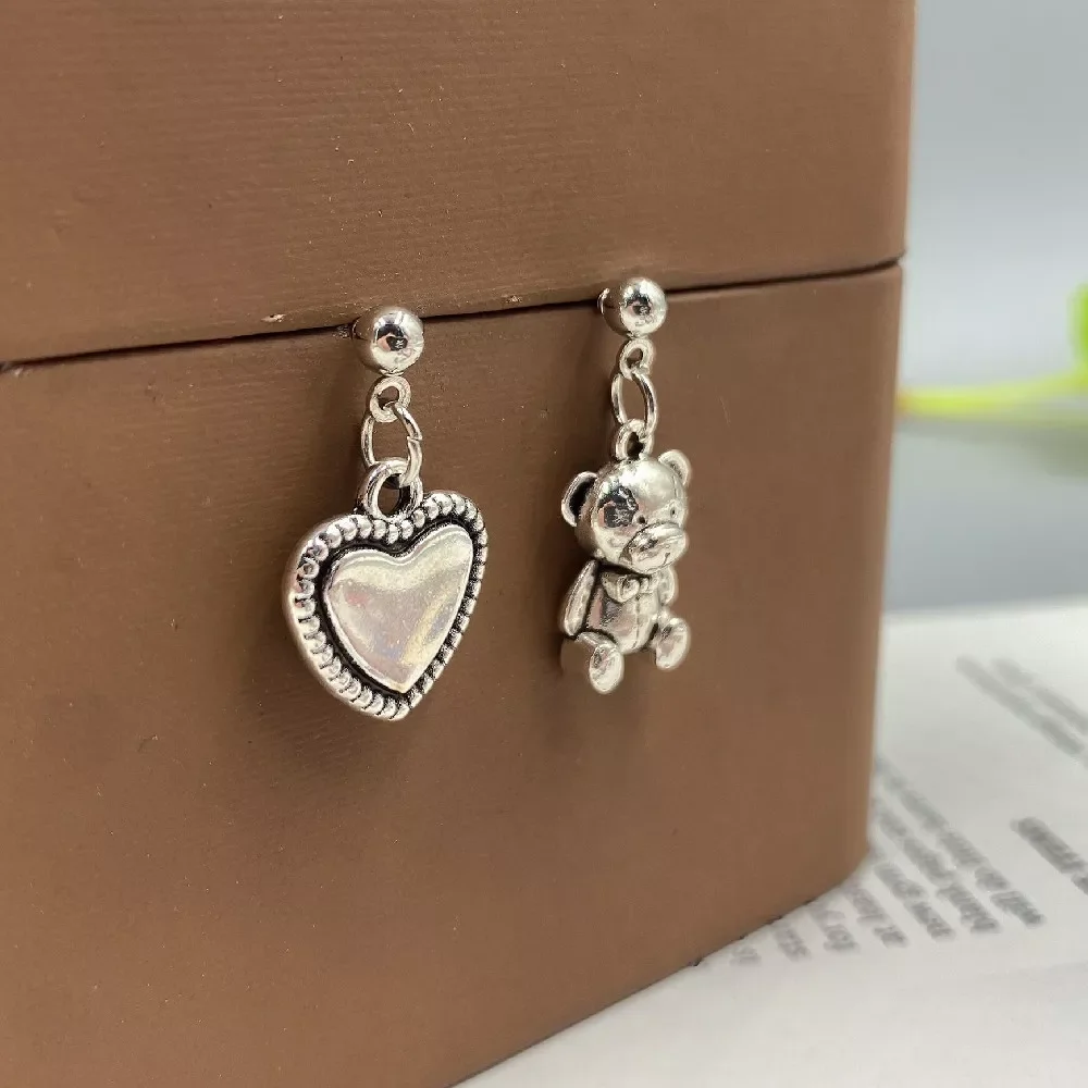 

Vintage Peach Heart Bear Asymmetry Earrings Trend Jewelry Gift Earrings Punk Jewelry For Cool Women Girl Friendship Gifts