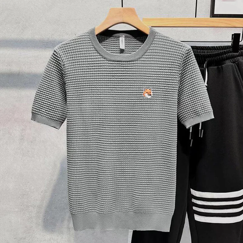 

Mens Luxury Maison Fox Mascot Embroidery Brand Logo Knitting T Shirt Male Short Sleeve Slim Fit Polo T Shirt Golf Men Tops
