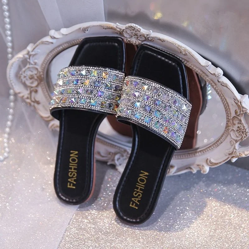 

2022 New Flat Slippers Summer European Station Casual One-word Slippers Women's Rhinestone Beach Sandals and Slippers Women