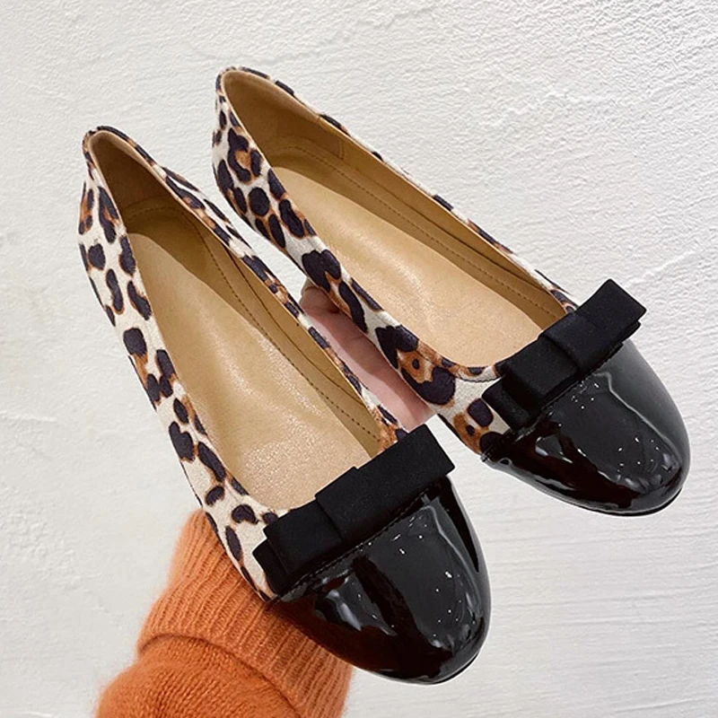 

2022 Patchwork Leopard Flats Shoes Woman Mixed Block Color Moccasins Bowtie Loafers Round Toe Shallow Slip on Ballet Shoes Femme