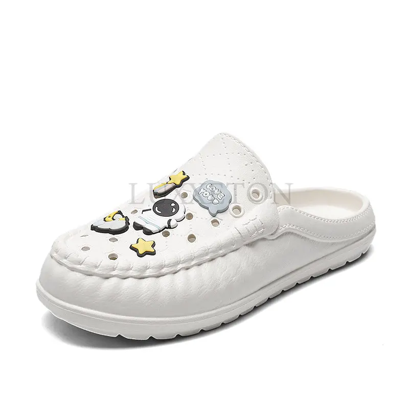 

Size 45 Slippers Luxury Design Slides Summer Men Sandals Clogs Beach Outside Soft Non-slip Sole Casual Couples Shoes