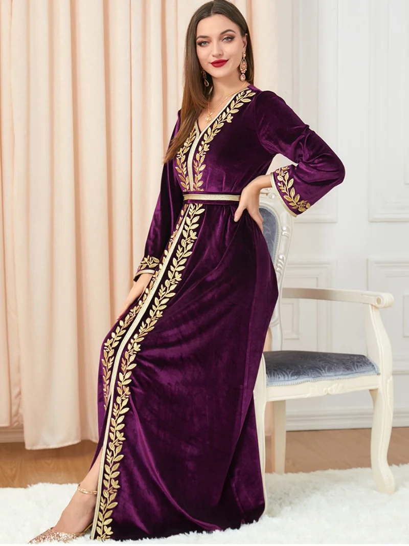 Winter Velvet Dresses for Women 2022 Autumn Embroidery Long Sleeve Split Dress Belted Kaftan Hem Abayas Muslim Dubai Gowns