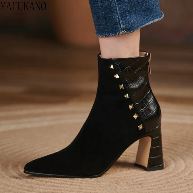 

Women Heels Boots Personality Rivet Pointed Toe Convenient Zipper Design Heel 7cm Ankle Boots 2021 Fashion Female Boots