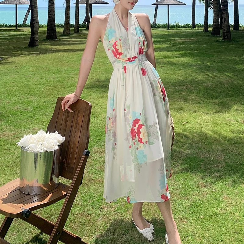 

Женское платье без рукавов с цветочным принтом, до середины икры