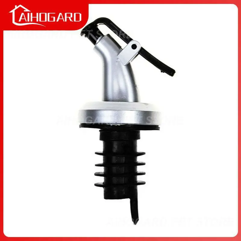 

Olive Oil Sprayer Drip Wine Pourers Liquor Dispenser Leak-proof Nozzle Lock Sauce Boat Wine Bottle Stopper Kitchen Bar BBQ Tools