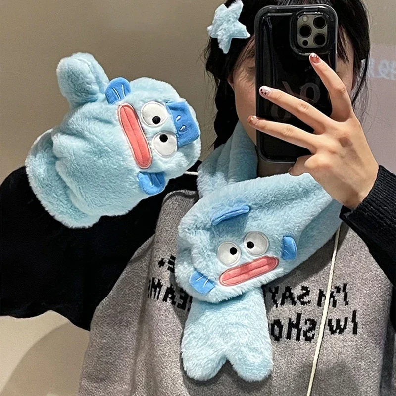 Плюшевые перчатки Sanrio Hangyodon