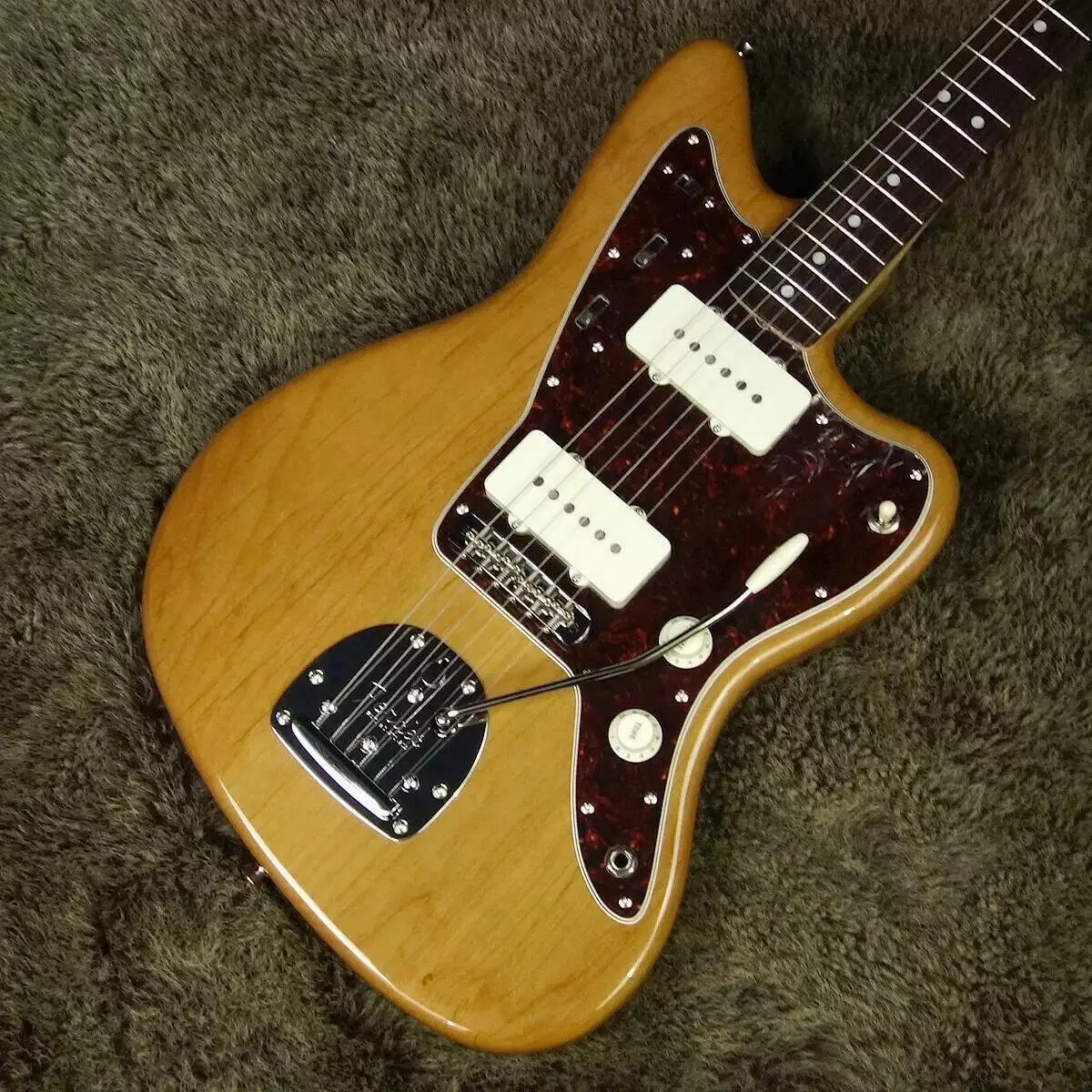 

Traditional 60s Jazzmaster Walnut Electric Guitar Direct Deal