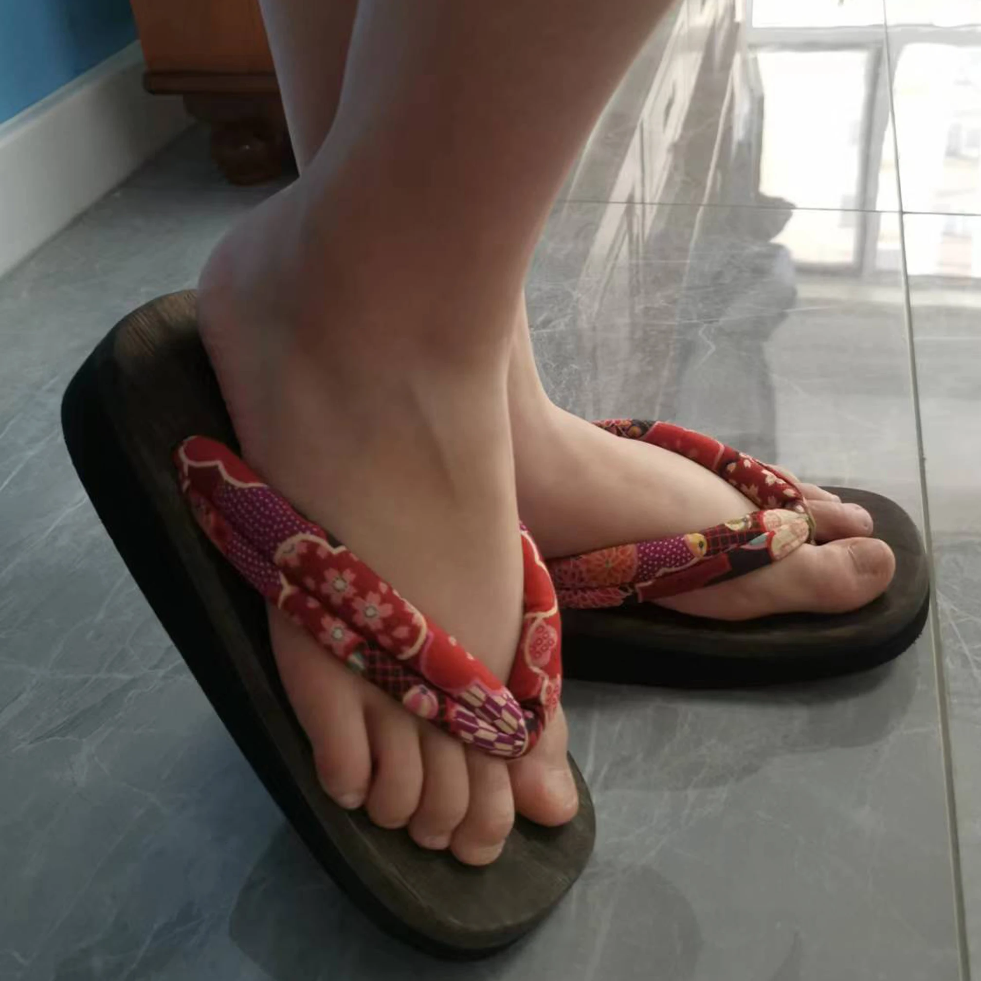 Летние тапки женские шлепанцы японские Гета деревянные и резиновые для размера