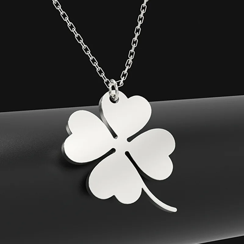 

New Lucky Four-leaf Clover Necklace Solid Color Creative Hollow Necklace Simple Wild Women Necklace Jewelry Fashion Pendant Gift
