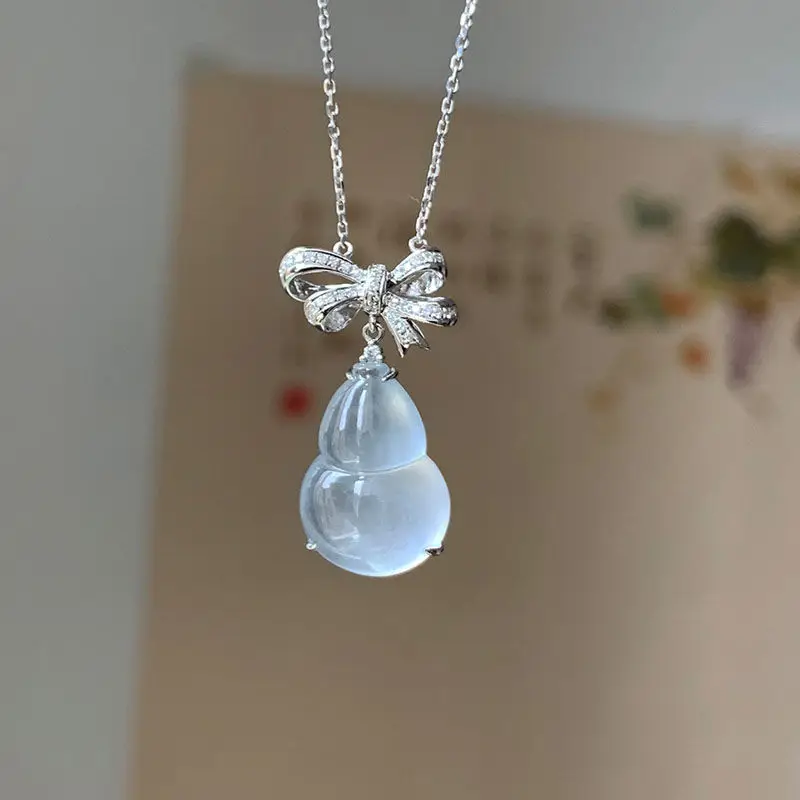 

Beautiful As A Small Bulb, Glass, Chalcedony Gourd Pendant, Inlaid Style, Female