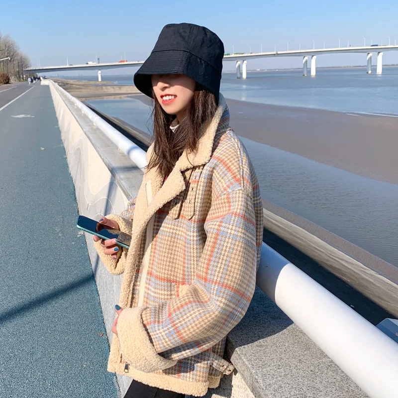 Lamb wool short down cotton padded jacket women's Korean loose winter plaid jacket 2023 NEW