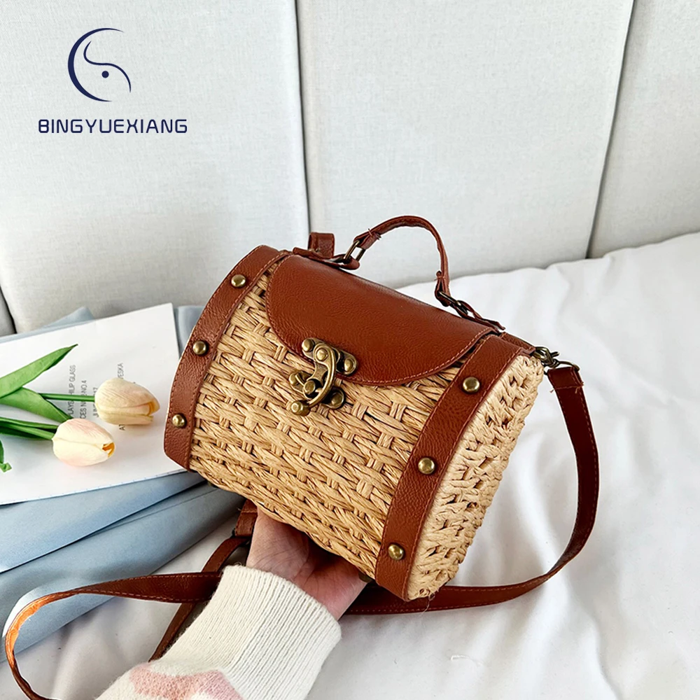 

2022 New Fashion Rivet Design New Ladies Shoulder Bag Fashion Multifunctional Women's Handbag Small Women Messenger Bags Bolsos