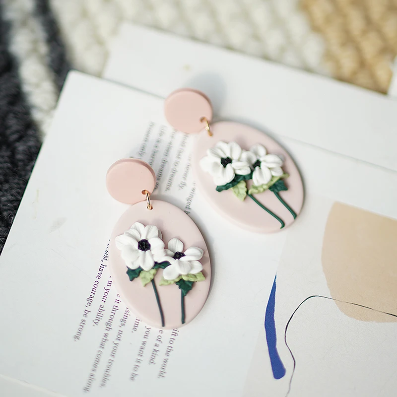 Металлические серьги-гвоздики