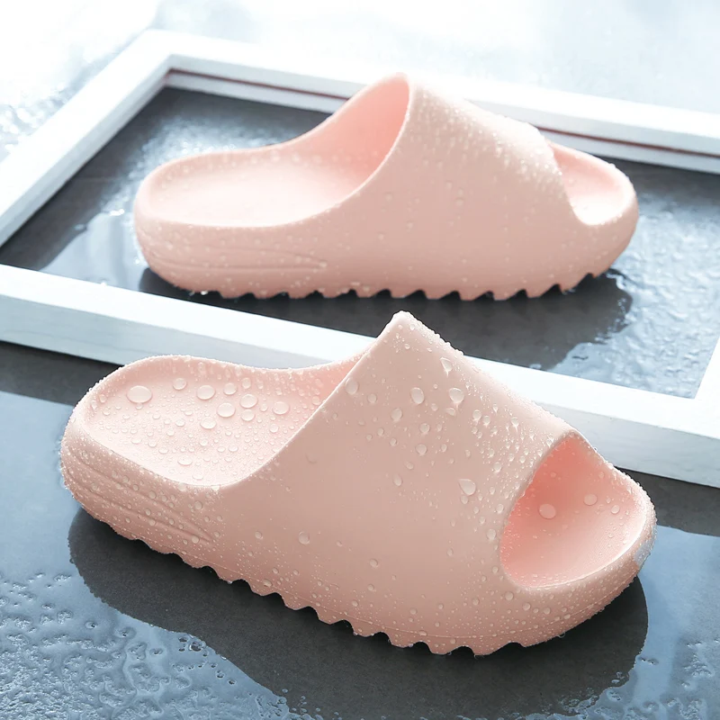 

Summer New Slippers Girls Boys Baby Mini Beach Designer Fur Slides Sandal Bathroom Shower EVA Home Shoes for Kids Toddler