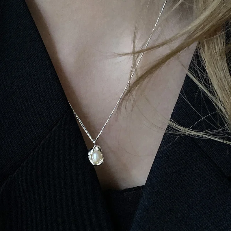 2024 новое элегантное ожерелье из жемчужной ракушки женское минималистичное