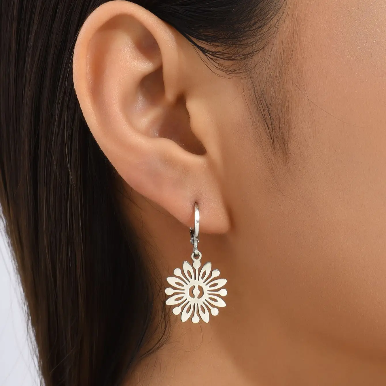 

European new trendy earrings sun-flower design silver drop earrings creative and cute jewelry