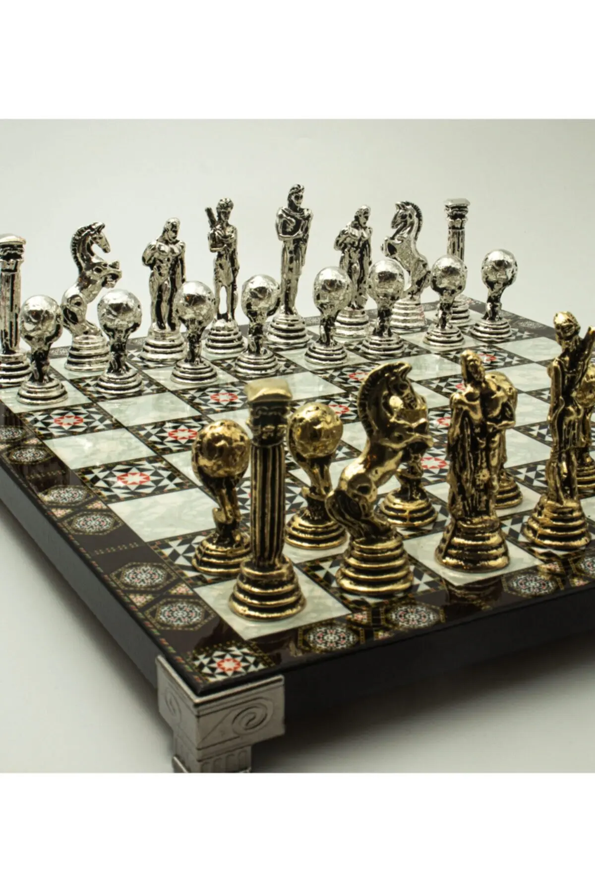 Набор шахматных фигур древнего мира в современном подарок доска из перламутра и