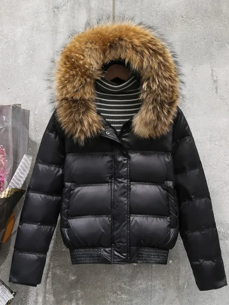 

Fashion 2023 Big Real Raccoon Fur New Winter Coat Women Hooded Short Warm Puffer Jacket Waterproof Female White Duck Down Parka