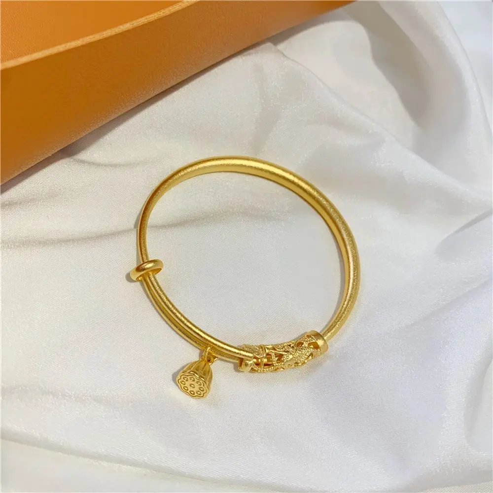 Женский браслет с подвеской в виде лотоса Шакина