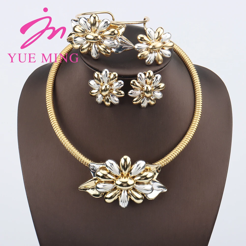 

Gold Color Fashion Dubai Jewelry Set For Women Earrings Necklace For Women Jewelry Set Ladies Banquet Dating Wedding Jewelry