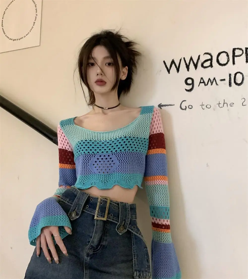 

Женская трикотажная труба с длинным рукавом, в полоску, с перфорацией