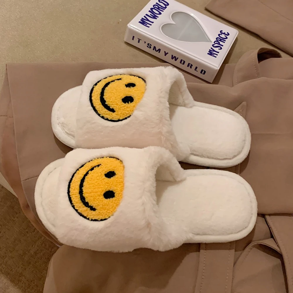 

Winter New Kawaii Cartoon Ladies House Fur Slippers Open-Toe Bedroom Cute Smiley Pattern Home Women Fluffy Slippers Slides