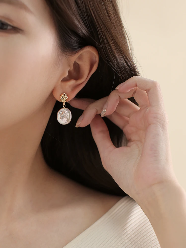 Серьги с натуральным жемчугом в стиле барокко женские легкие роскошные серьги