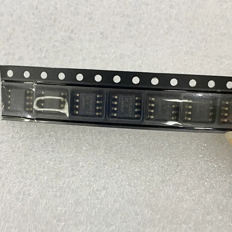 

2PCS AT24CM01-SSHM-T patch SOP8 printing 2 gm memory original products