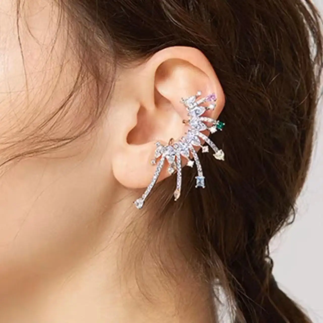 

Silver Color Feather Earrings For Women Man 2023 Fashion Color Zircon Wings Ear Clip Young Girls Jewelry Korean Earring Girl