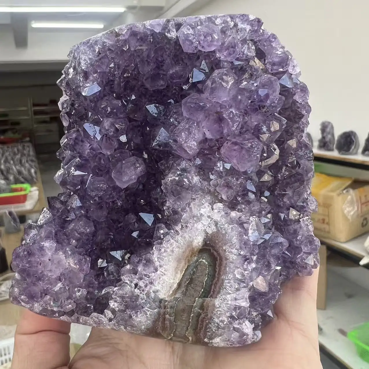 

Кристалл аметист Уругвай подставка