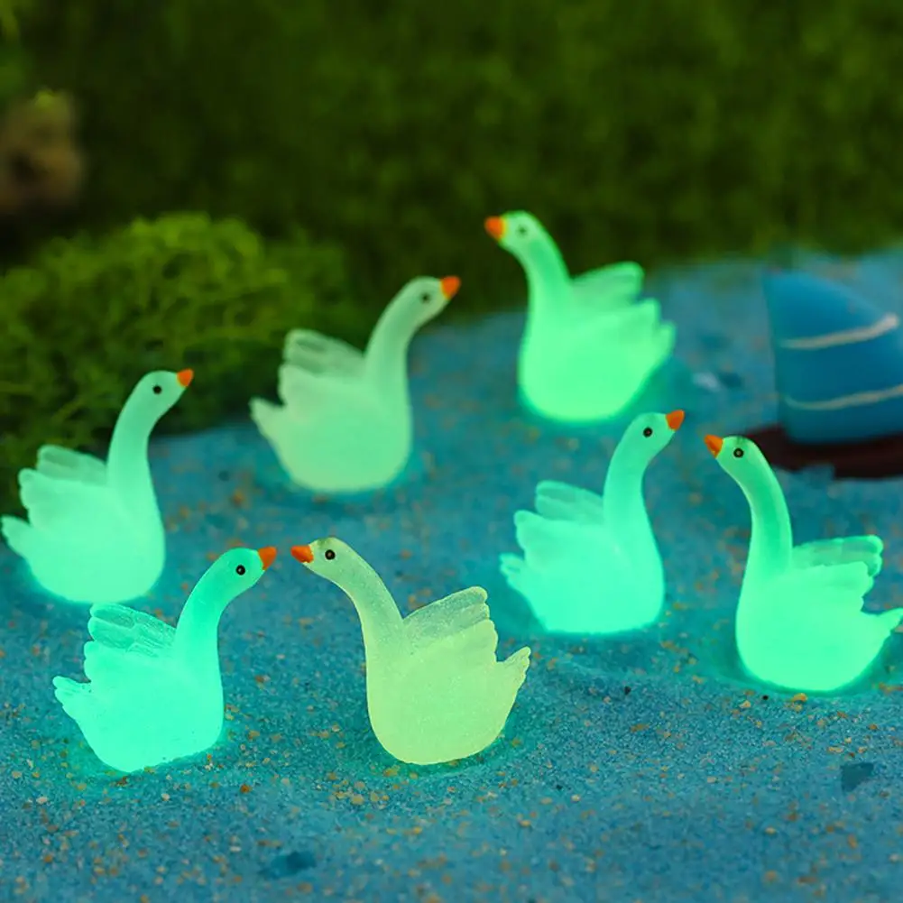 

8 Colors Cartoon Luminous Swan Ornament Resin Crafts For Micro Landscape Garden Terrace Fairy Decoration Drop Shipping