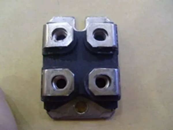 

STTH12010TV1 VS-FA40SA50LC