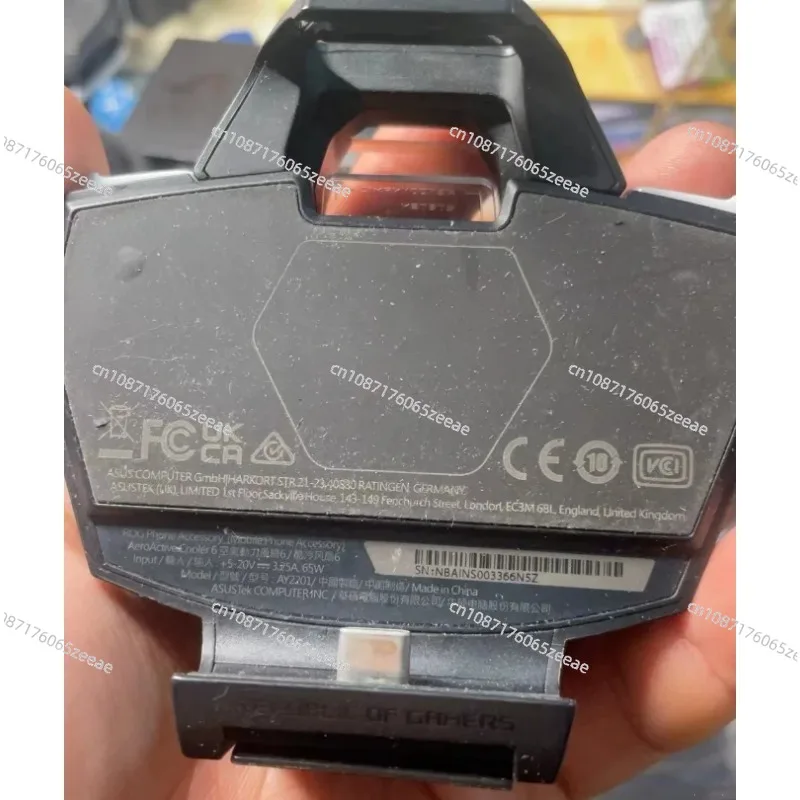 Старый бывший в употреблении оригинальный ROG Phone 6 аэроактивный аэровентилятор