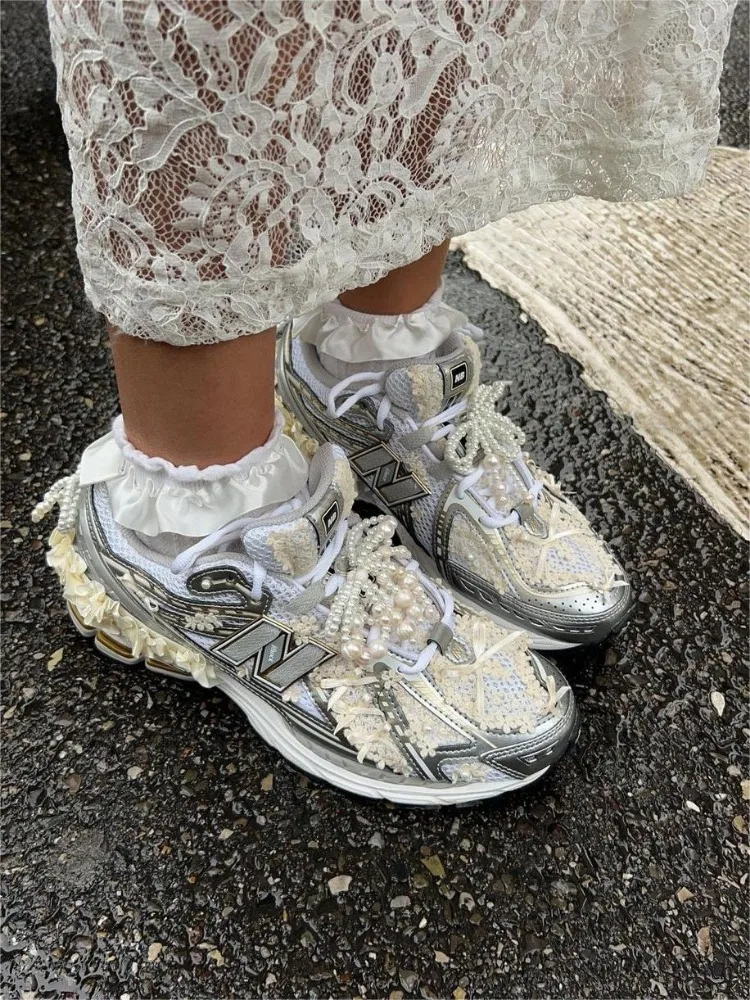 Женская белая кружевная юбка универсальная уличная трендовая полупрозрачная