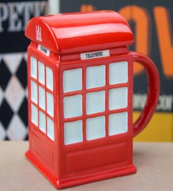 Фарфоровая кружка с крышкой в лондонской телефонной будке| |