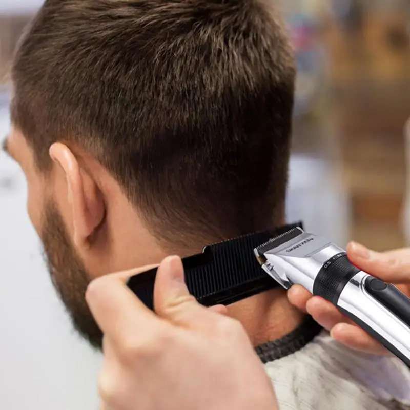 

Машинка для стрижки волос Мужская аккумуляторная с зарядкой от USB