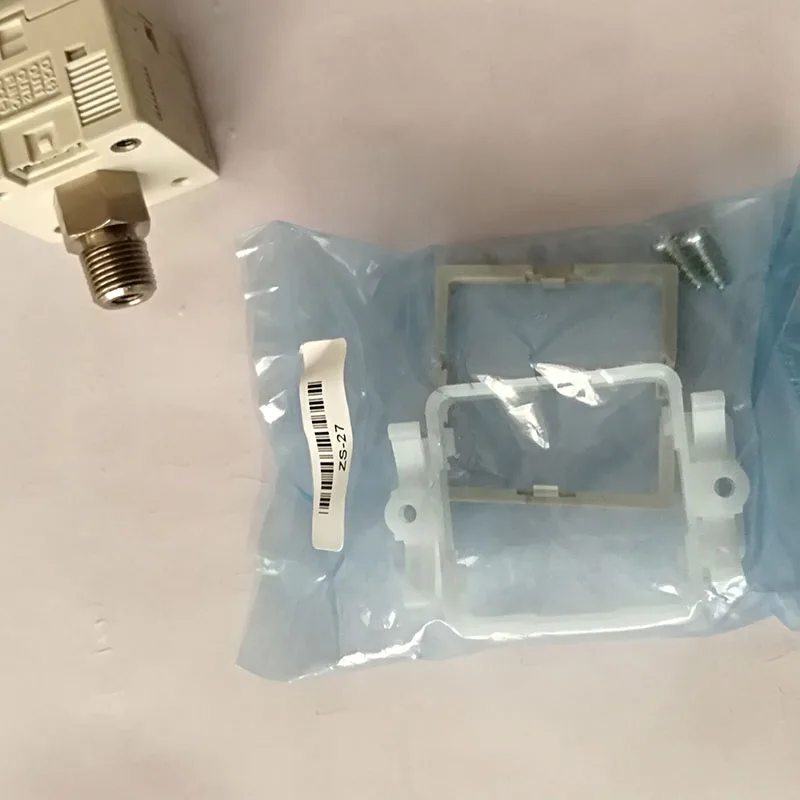 Кронштейн для крепления на панели ZSE30 ISE30A Крепление цифрового датчика давления