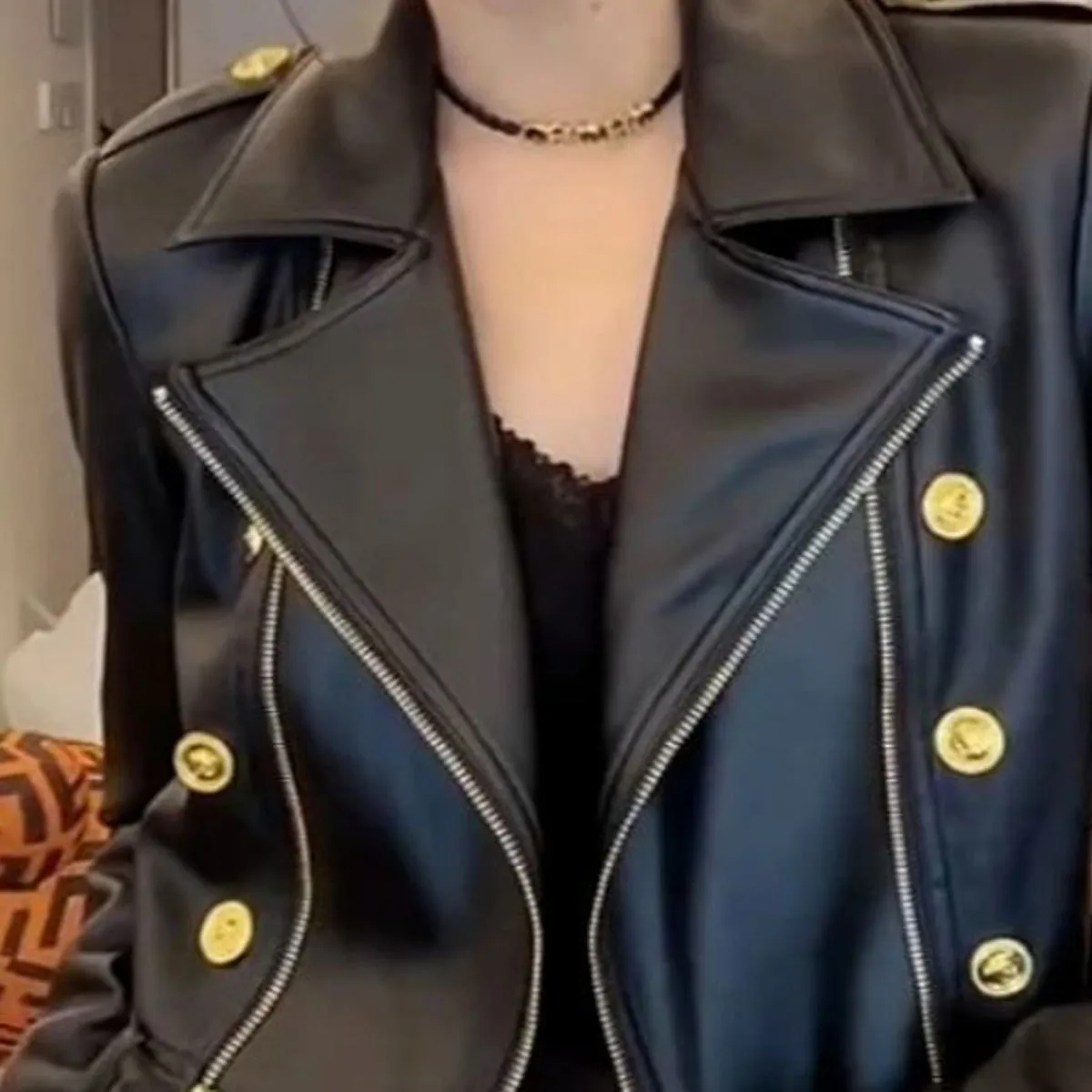 1pcs Women's PU Leather Jackets Coat 2022 Autumn Fashion Faux Fur Sequins Splicing Zipper Ladies Skinny Locomotive Small Coats