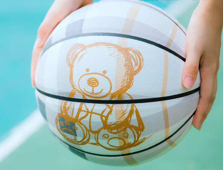 COACHMA Teddy Bear Plaid Pattern White Basketball Marbury's Signature Bear Printing PU Indoor Outdoor Match Gaming Ball Size 7