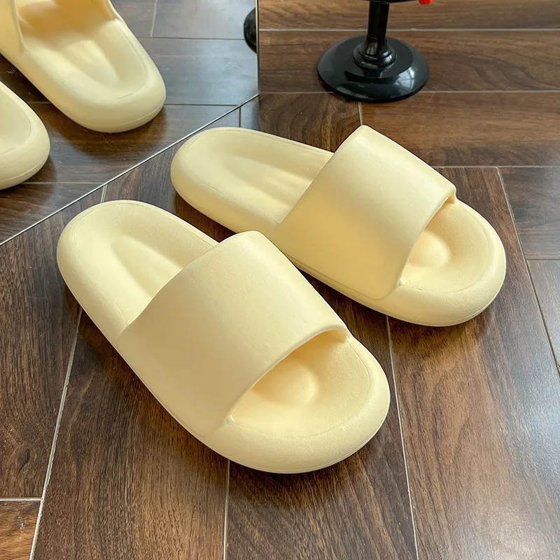 Slippers for men and women couples living in non-slip soft-soled indoor bathroom slippers house slippers  woman slippers