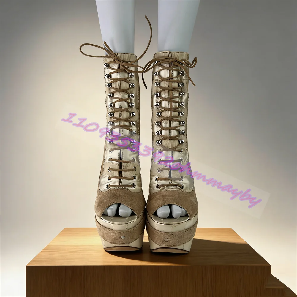 Фото Ботильоны цвета хаки из искусственной замши на платформе с круглым носком, на шнуровке спереди, с вырезами сзади, с ремешком на пряжке, на высоком каблуке, винтажные, модные, для вечеринок №4