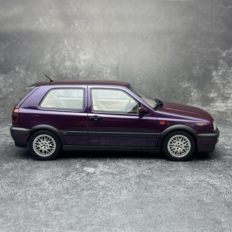 Модель автомобиля Volkswagen GOLF III VR 6 1995