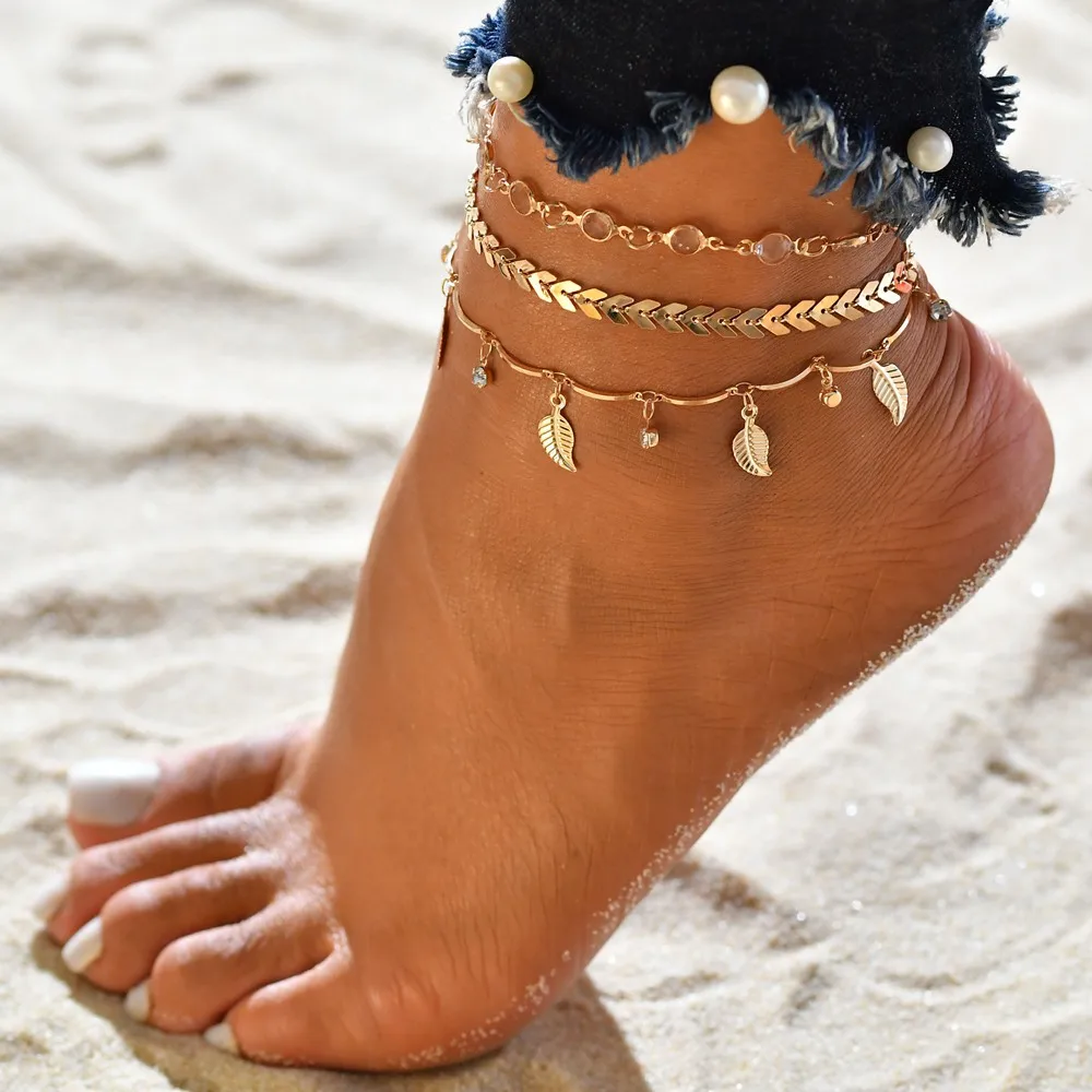 

New 2022 Summer Beach Hollowed-out Leaves With Diamond Anklet