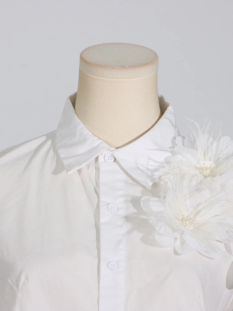 Женская однотонная блузка с отложным воротником длинным рукавом и аппликацией