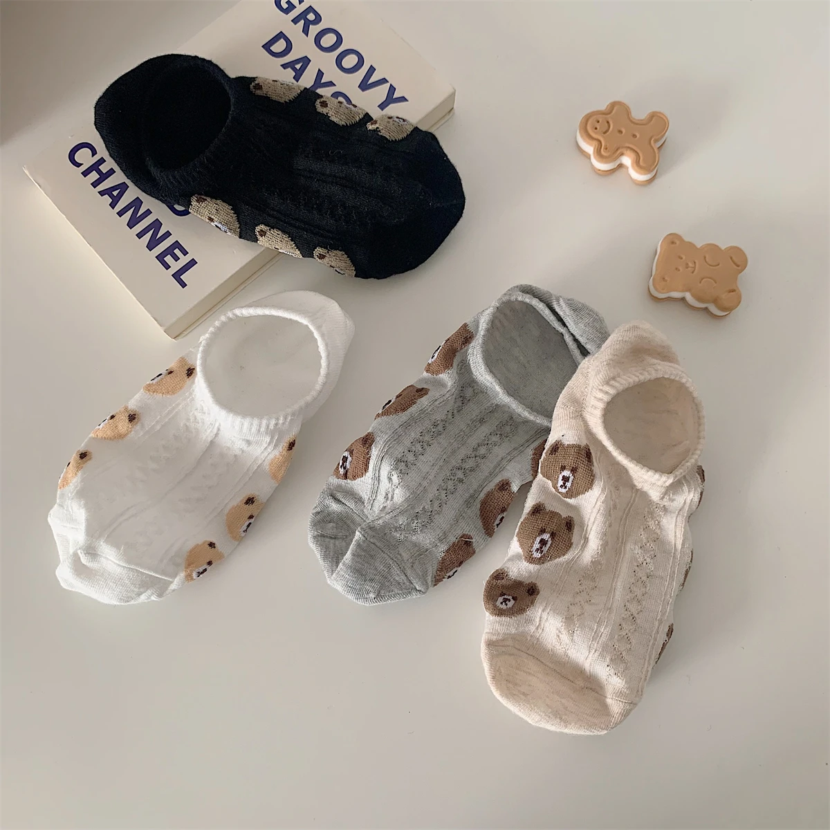 2022 New Fashion Four Seasons Universal Breathable Cotton Invisible Boat Socks Cute Little Girl Heart Sweat Breathable All-match