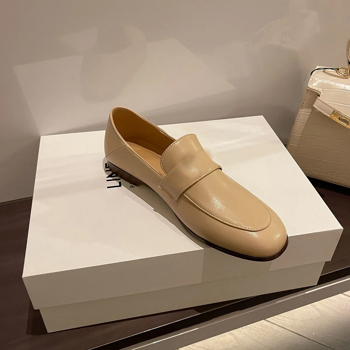 MKKHOU Fashion Loafers Shoes New High Quality Real Leather Round Head Gold Button Comfort Soft Sole Shoes Daily Light Shoes